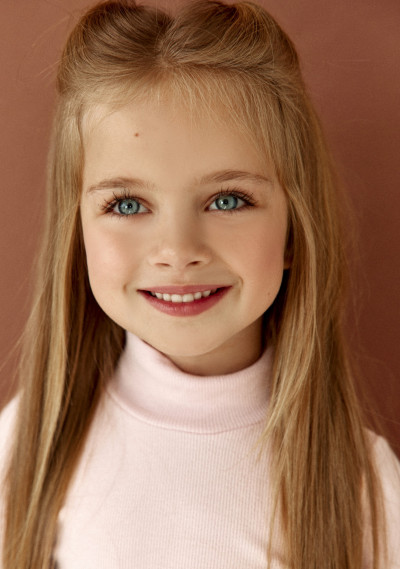 Ариана Абрамова